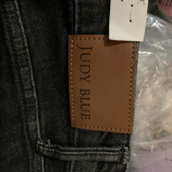 Judy Blue High-Rise Black Denim Shorts - Picture 7 of 11